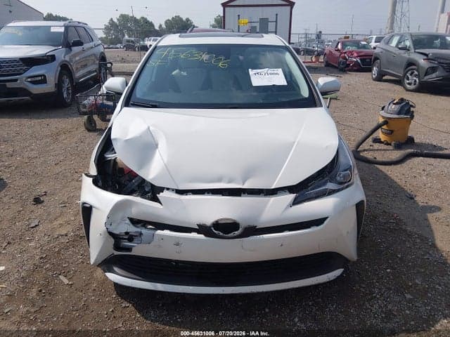 2019 TOYOTA PRIUS LIMITED 13