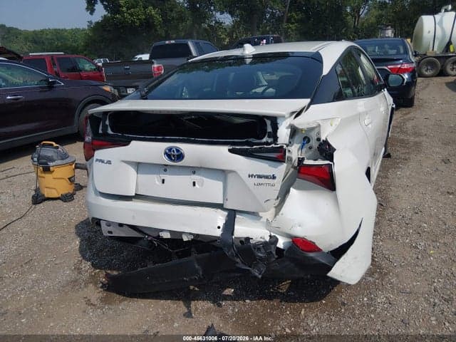 2019 TOYOTA PRIUS LIMITED 6