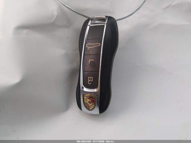 2020 PORSCHE PANAMERA 4 11