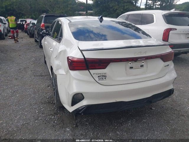 2023 KIA FORTE GT-LINE 3