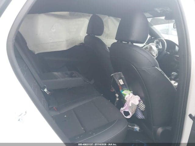 2023 KIA FORTE GT-LINE 8