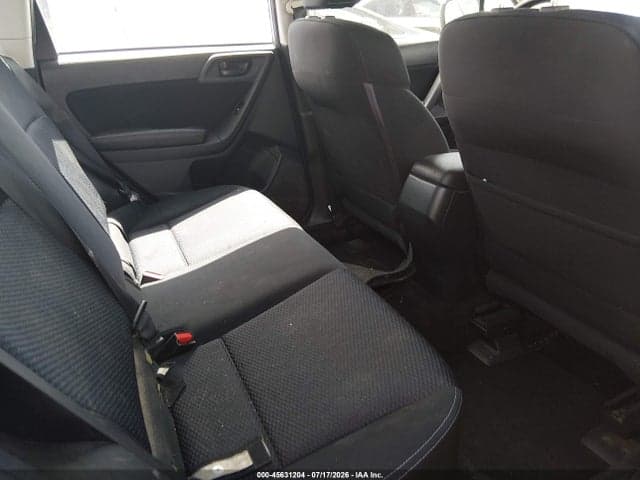 2016 SUBARU FORESTER 2.5I 8