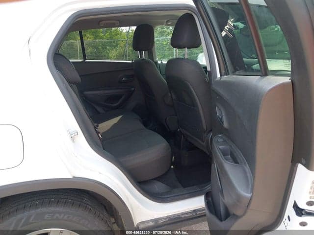 2020 CHEVROLET TRAX FWD LS 8