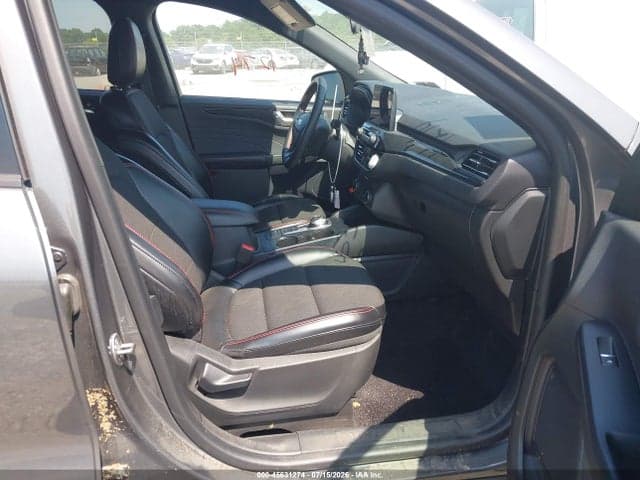 2023 FORD ESCAPE ST-LINE 5