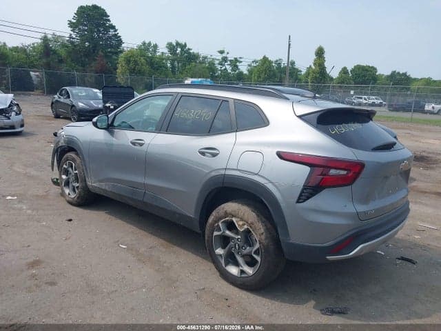 2025 CHEVROLET TRAX FWD LT 3