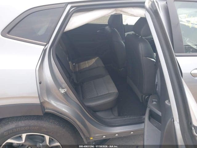 2025 CHEVROLET TRAX FWD LT 8