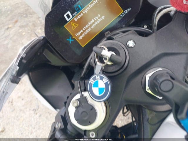 2025 BMW S 1000 RR 11