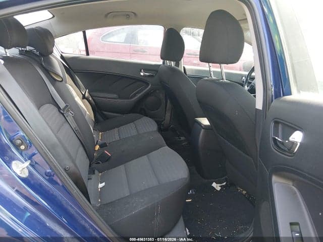2017 KIA FORTE S 8
