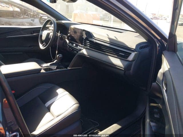2026 TOYOTA CAMRY SE 5