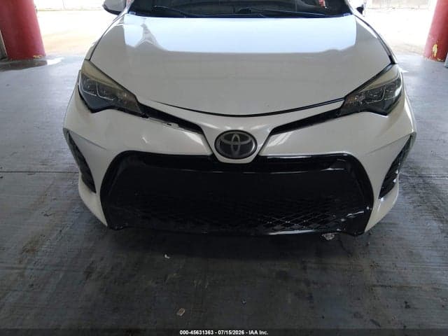 2018 TOYOTA COROLLA SE 12
