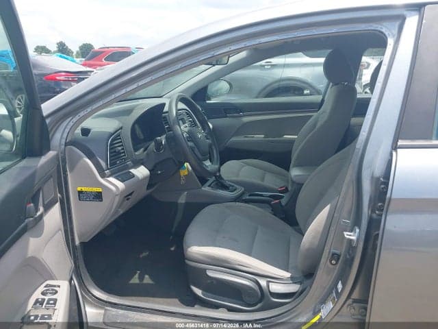 2017 HYUNDAI ELANTRA SE 12