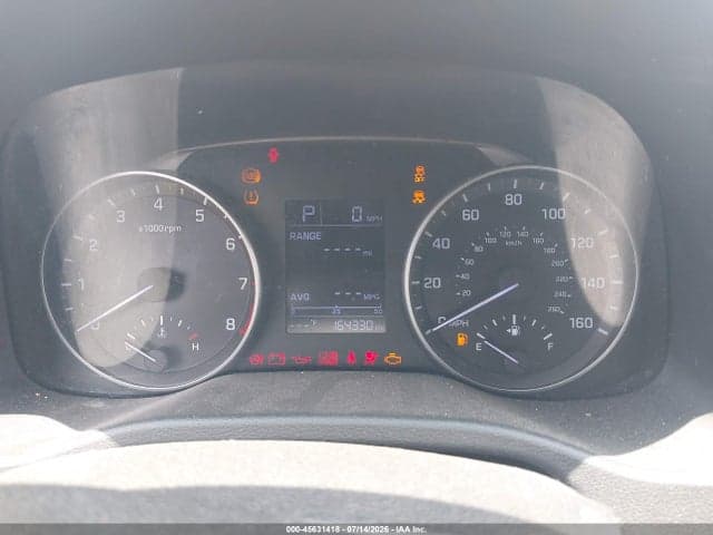 2017 HYUNDAI ELANTRA SE 7