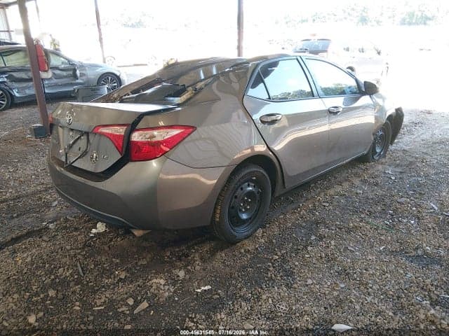 2018 TOYOTA COROLLA LE 4