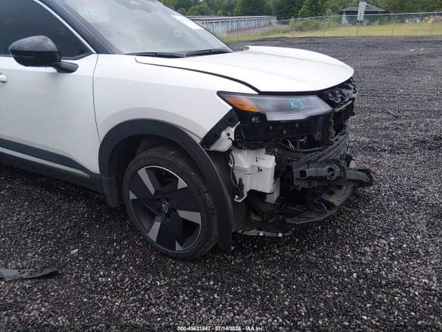 2025 NISSAN KICKS SR FWD 6