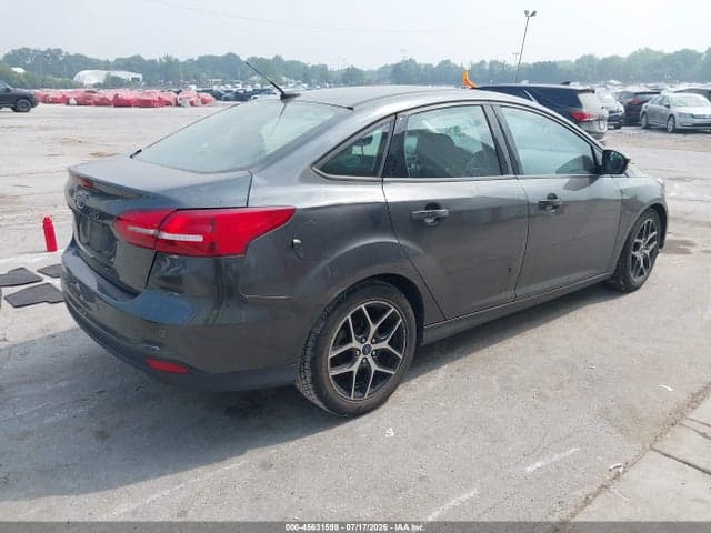 2017 FORD FOCUS SEL 4