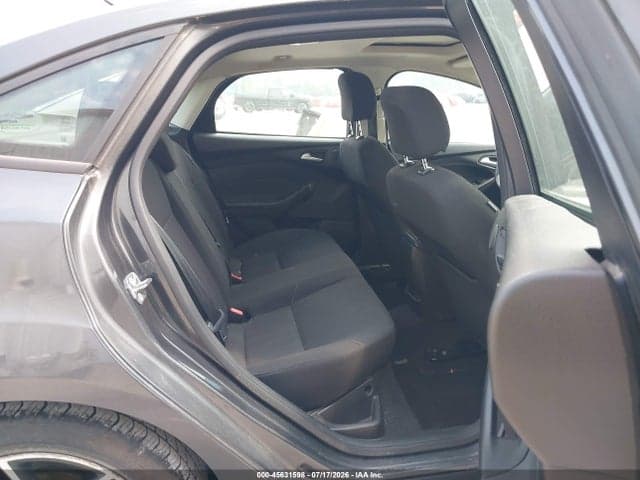 2017 FORD FOCUS SEL 8