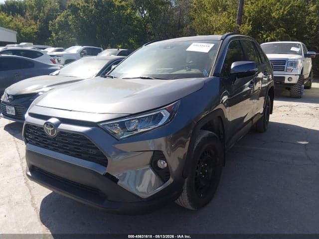 2021 TOYOTA RAV4 LE 2