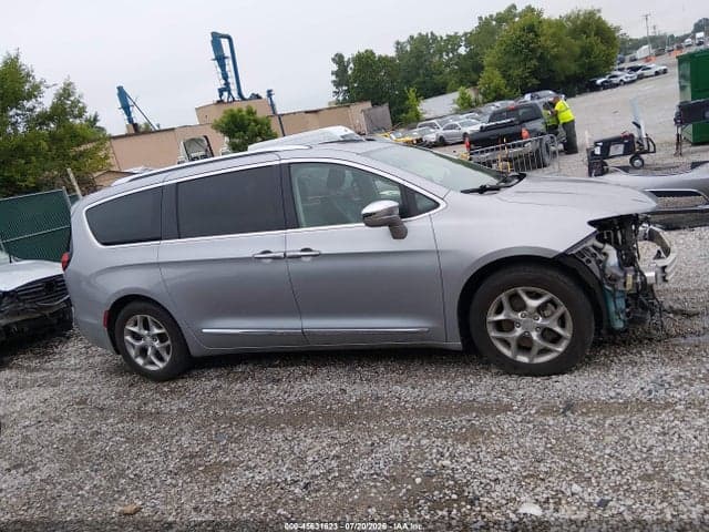 2018 CHRYSLER PACIFICA LIMITED 14