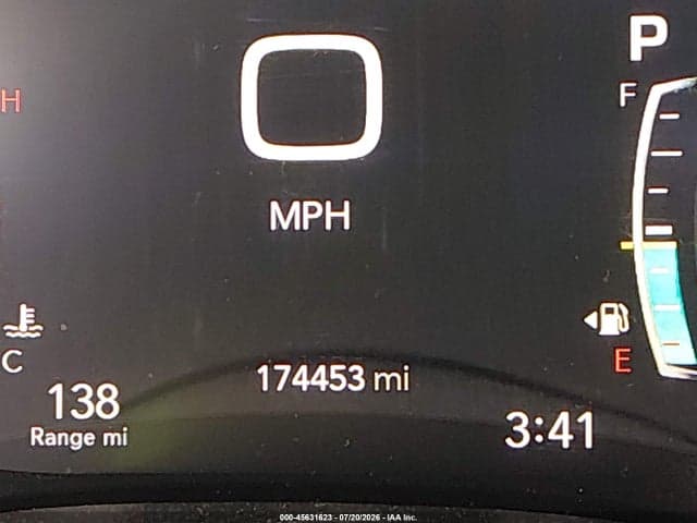 2018 CHRYSLER PACIFICA LIMITED 16