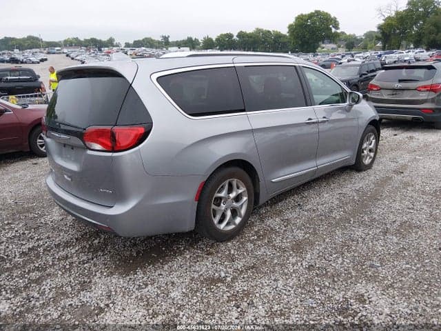 2018 CHRYSLER PACIFICA LIMITED 4