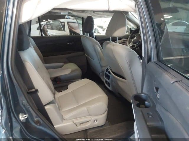 2022 HONDA PILOT AWD TOURING 7 PASSENGER 8