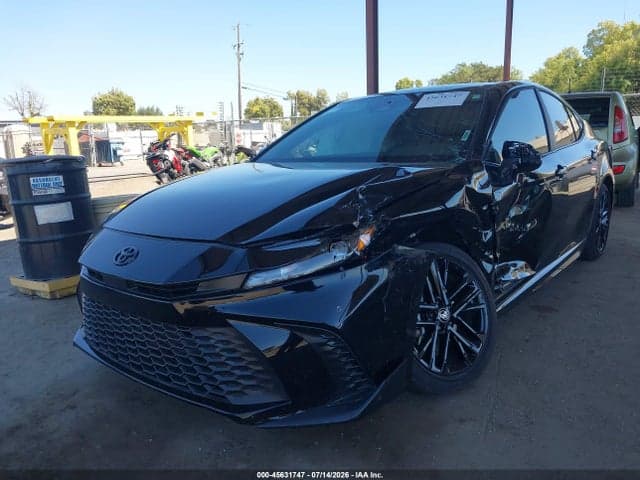 2026 TOYOTA CAMRY SE 2