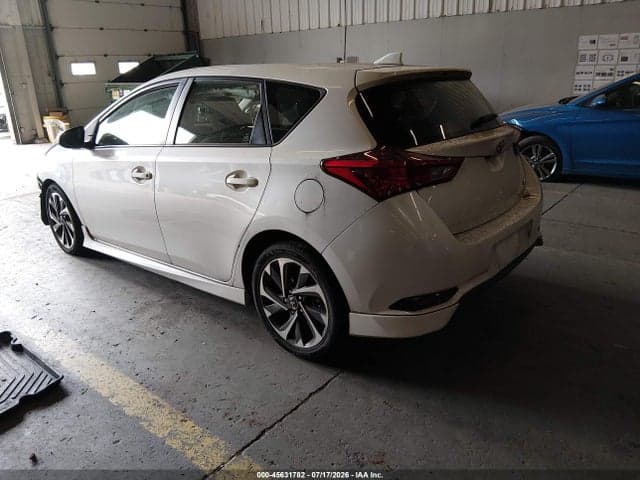 2017 TOYOTA COROLLA IM 3