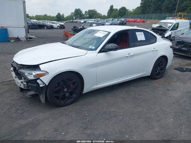 2021 ALFA ROMEO GIULIA AWD 2