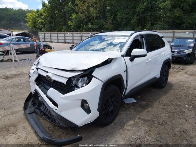 2021 TOYOTA RAV4 XLE 2