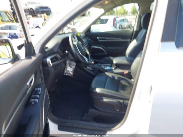 2022 KIA TELLURIDE LX 5