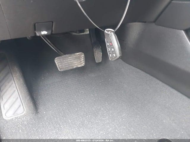 2021 CHEVROLET SUBURBAN 2WD LT 11