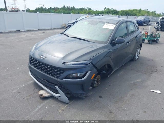 2022 HYUNDAI KONA SE 2