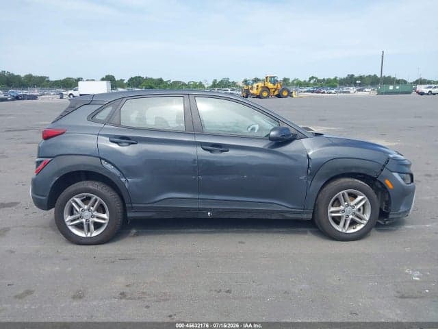 2022 HYUNDAI KONA SE 18