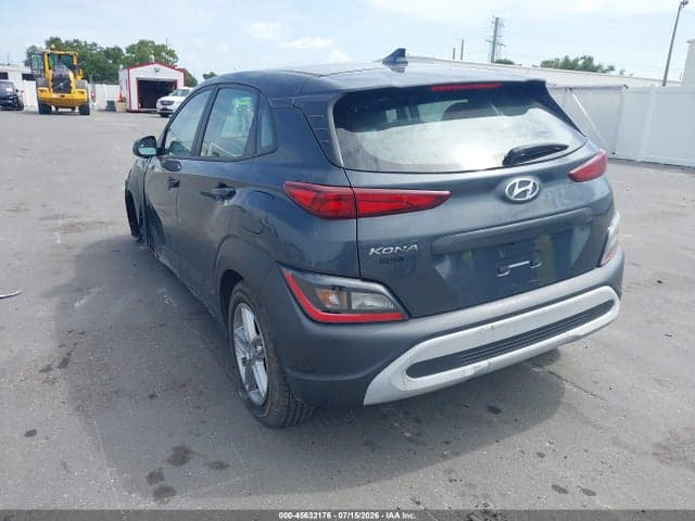 2022 HYUNDAI KONA SE 3