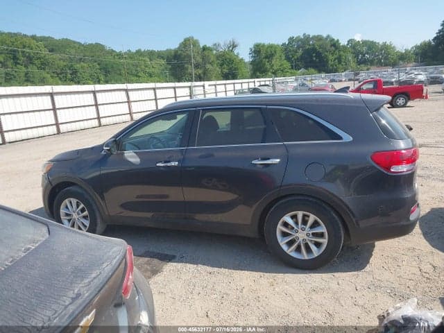 2018 KIA SORENTO 2.4L LX 15