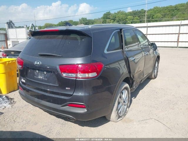 2018 KIA SORENTO 2.4L LX 4