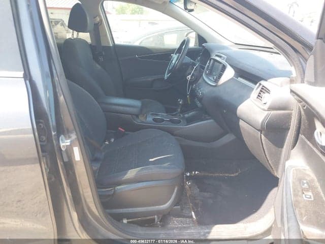 2018 KIA SORENTO 2.4L LX 5