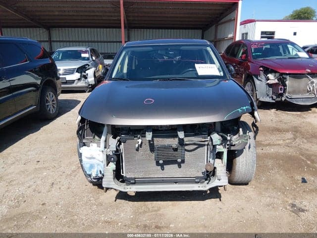 2017 MITSUBISHI OUTLANDER SE/SEL 13