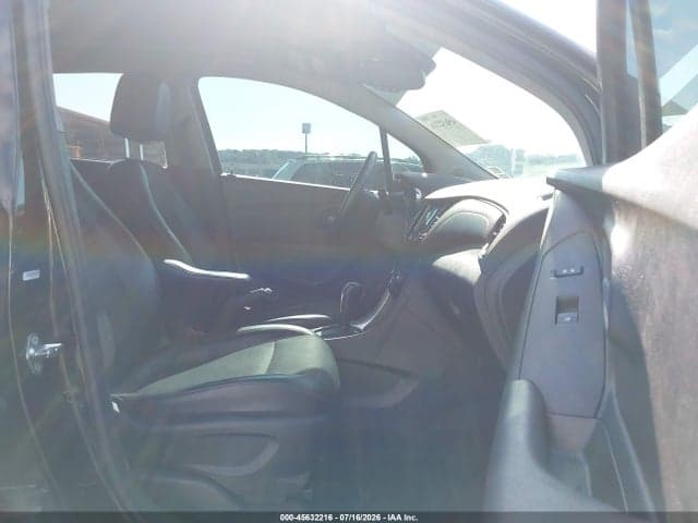 2018 CHEVROLET TRAX LT 4