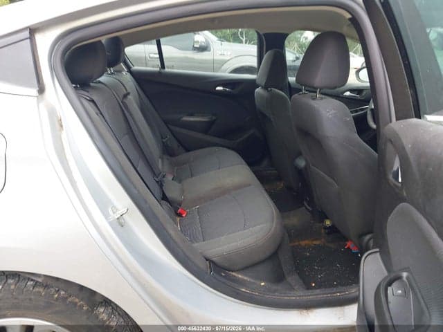 2018 CHEVROLET CRUZE LT AUTO 8