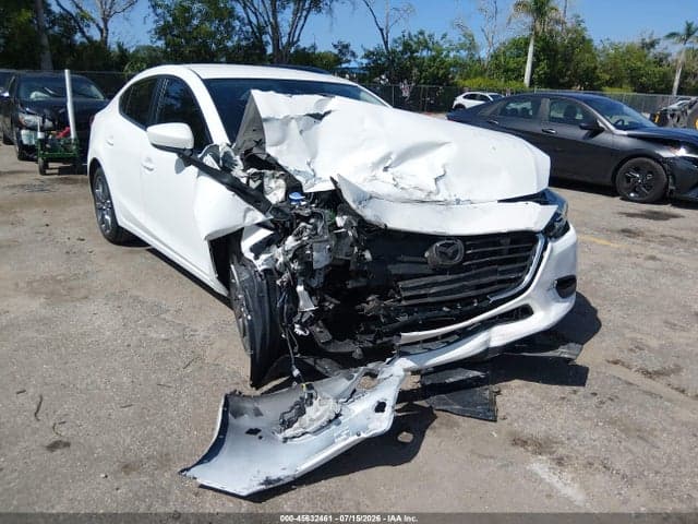 2018 MAZDA MAZDA3 TOURING - 1