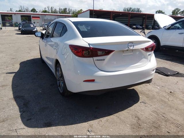 2018 MAZDA MAZDA3 TOURING 3