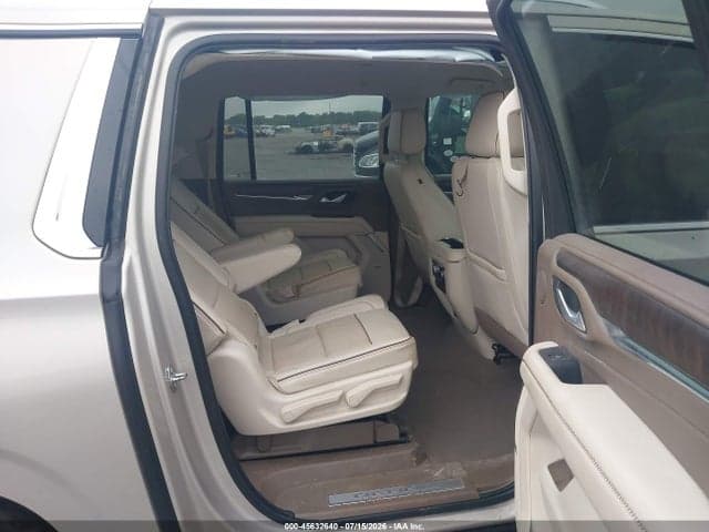 2022 GMC YUKON XL 4WD DENALI 8