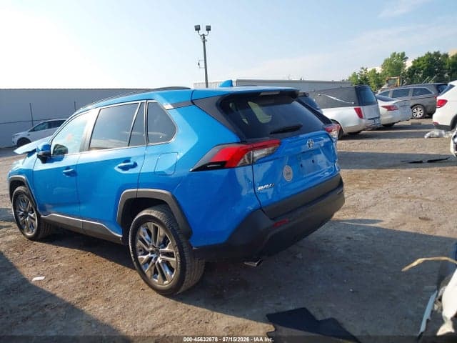 2021 TOYOTA RAV4 XLE PREMIUM 3