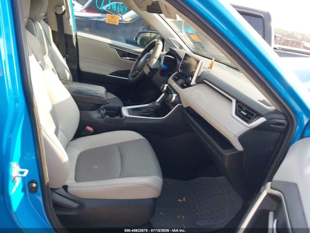 2021 TOYOTA RAV4 XLE PREMIUM 5