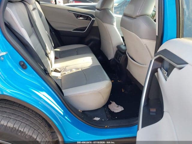 2021 TOYOTA RAV4 XLE PREMIUM 8