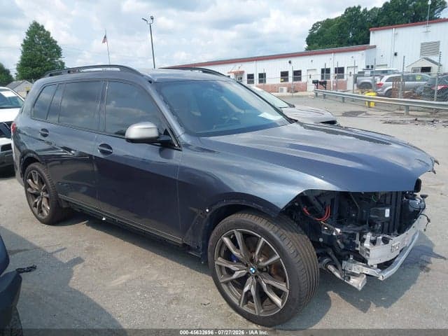 2022 BMW X7 M50I 14