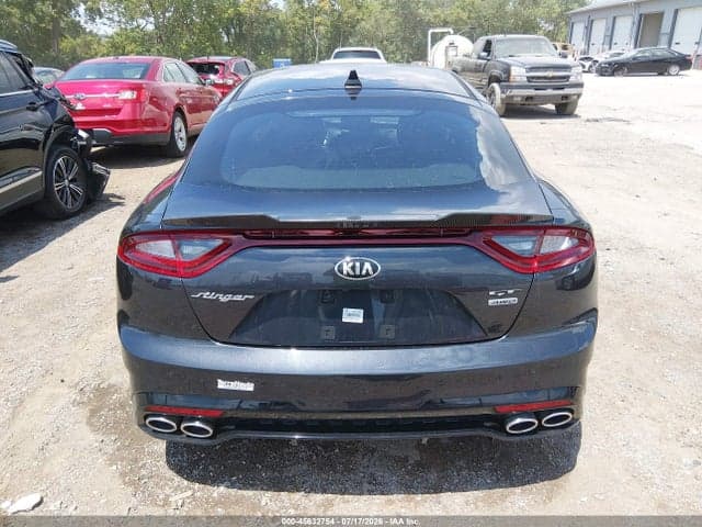2019 KIA STINGER GT1 17