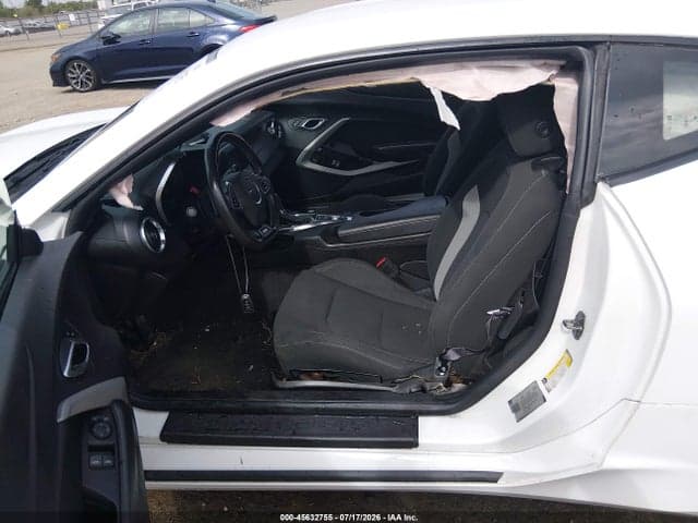 2018 CHEVROLET CAMARO 1LT 17