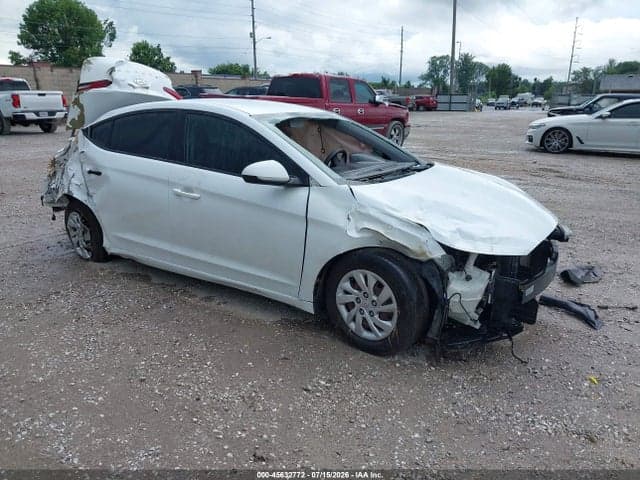 2019 HYUNDAI ELANTRA SE 1